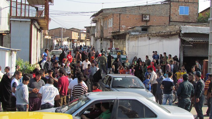 وزیر کشور در نکا حرمت داری نکرد! / ناراحتی مردم از رفتار ناپسند رحمانی فضلی+تصاویر